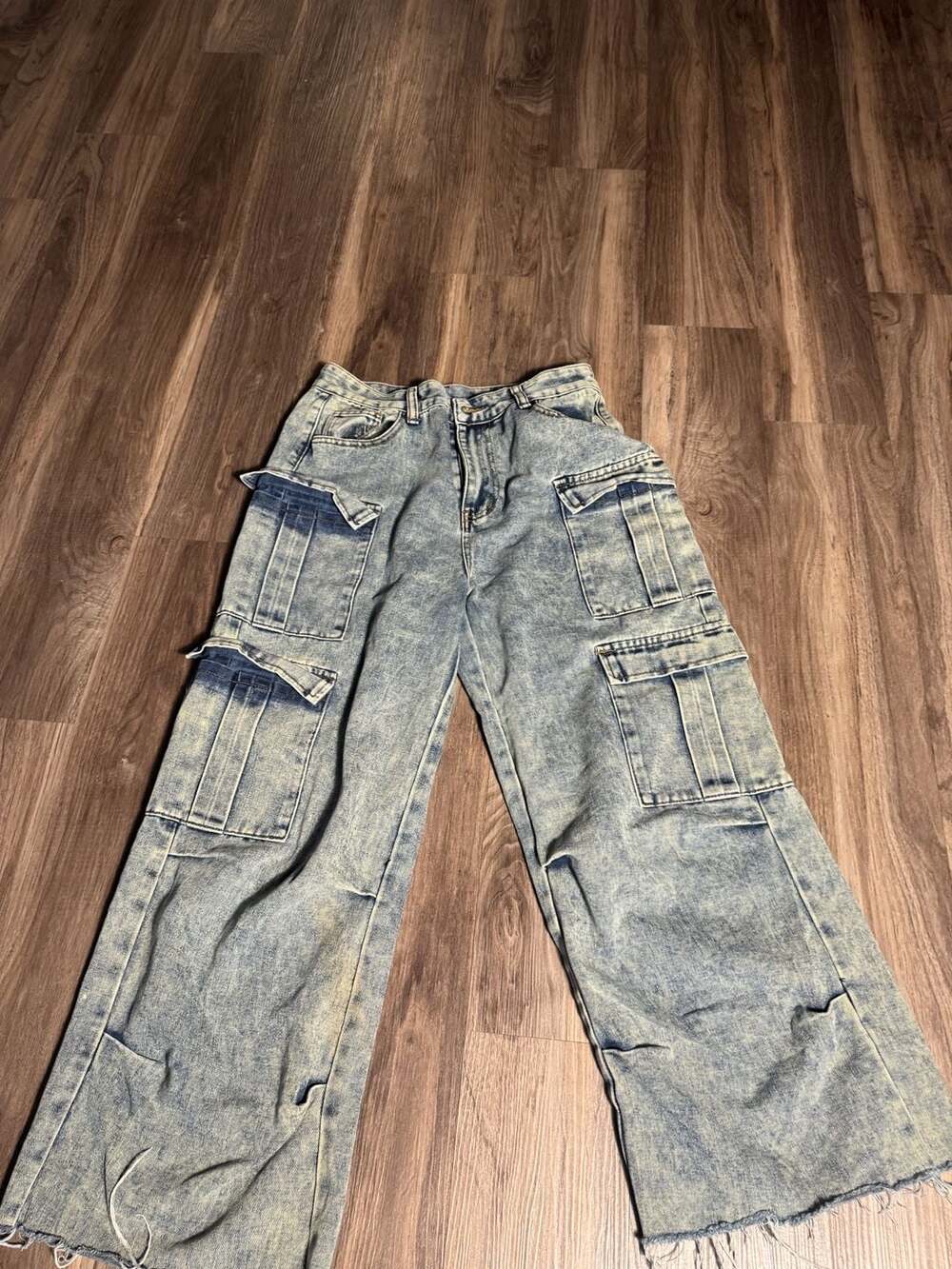 SHEIN Acid Wash Wide Leg Cargo Jeans with Raw Hem Size 32 - Picture 3 of 3